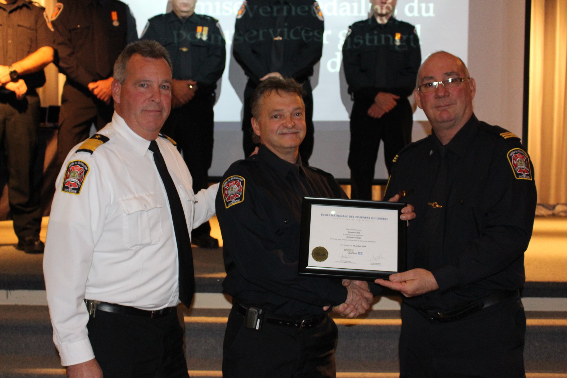 Remise certificat pompier